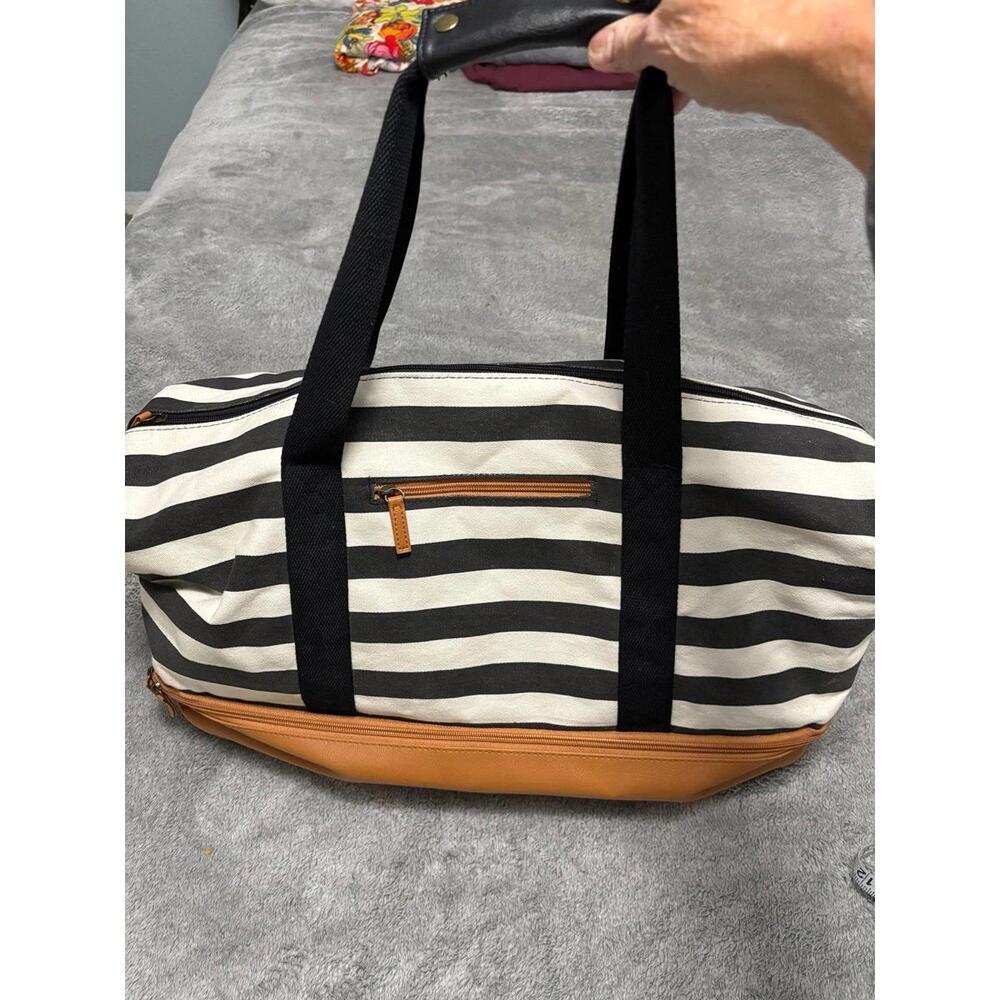 DSW XL Weekender Duffle Bag Black & White Striped w/ attached separated Shoe Bag